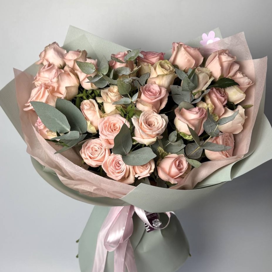 Букет троянд Кімберлі 25 шт (60см), Евкаліпт image