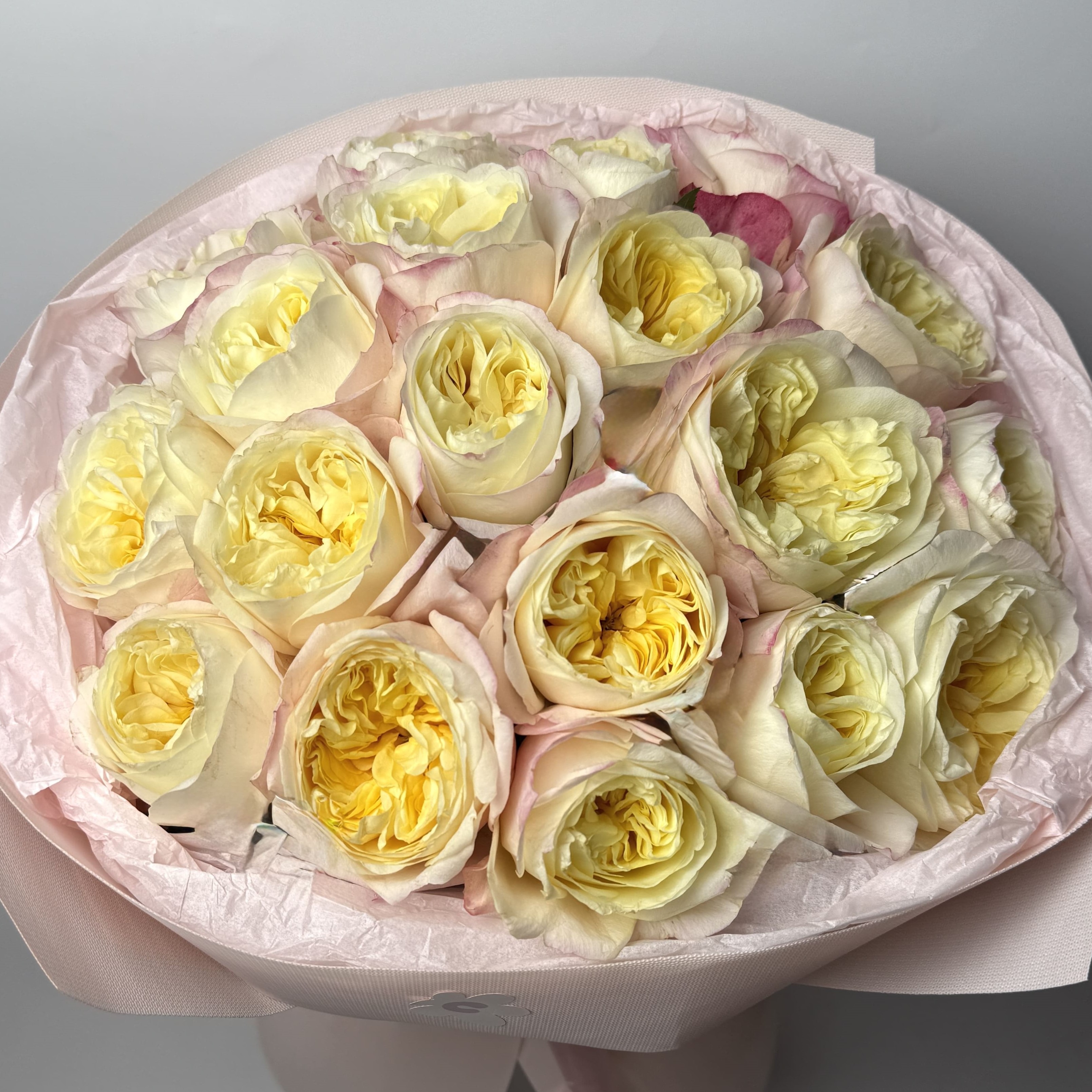 Букет троянд Фатіма Гарденс 19 шт: Імпортна троянда (Жовтий) - 19.