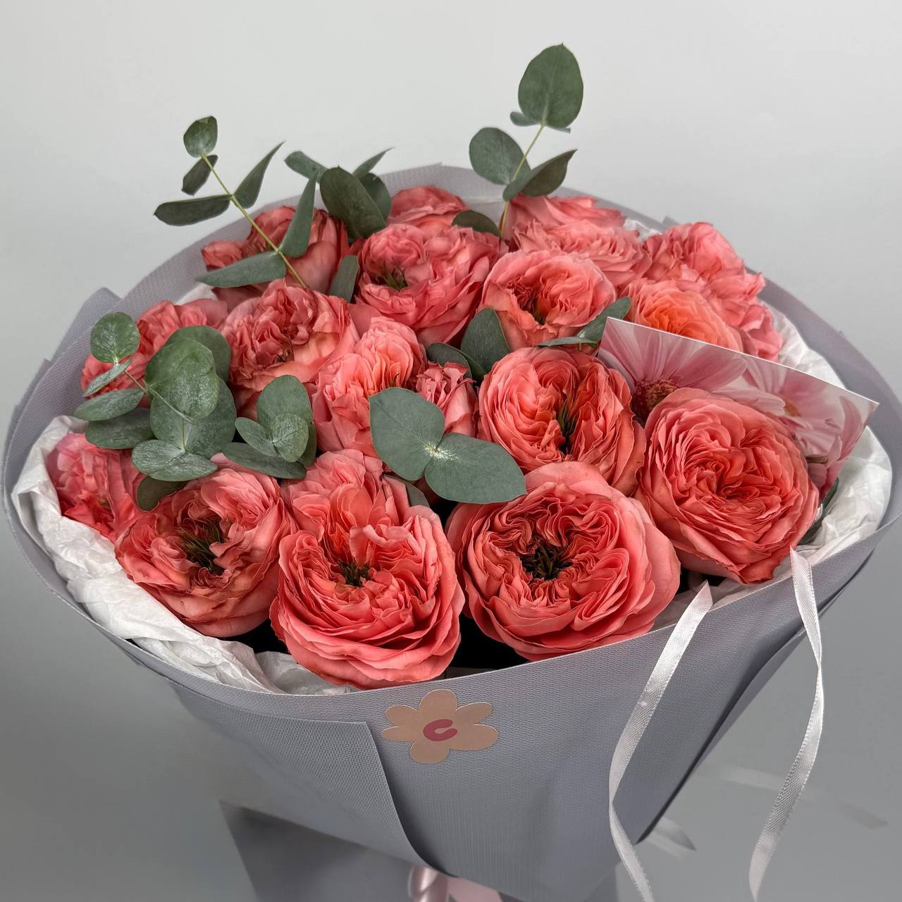 Букет троянд Мандарин Експрешн 25 шт, Евкаліпт image