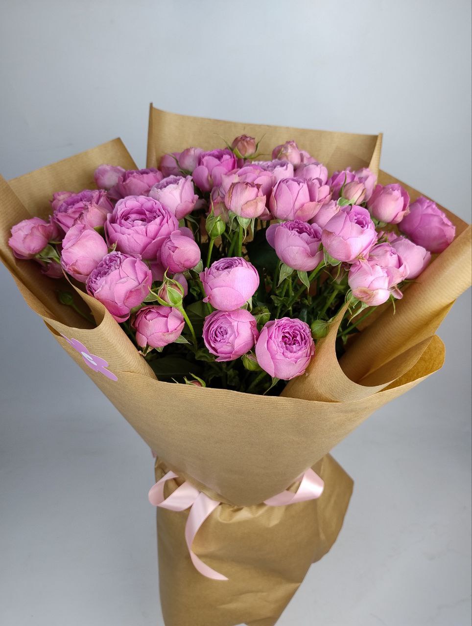 Букет троянд Місті баблз 15 гілок image