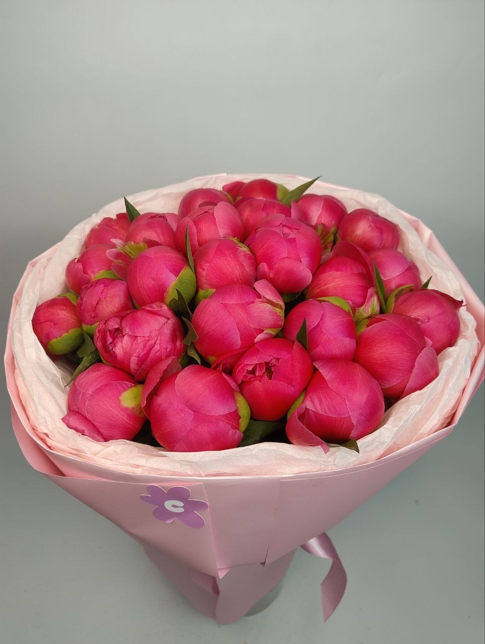 Букет з коралових півоній 25шт image